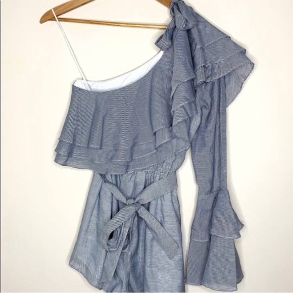 One-Shoulder Ruffle Romper - Picture 3 of 5